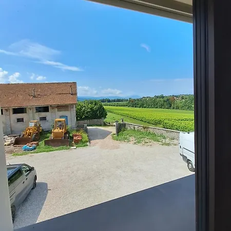 Agroturismo Di Modolo - Cortile Della Latteria Belluno